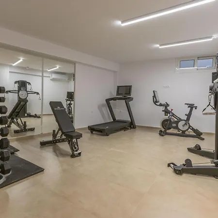Raise Pagrati Serviced Apartments-3