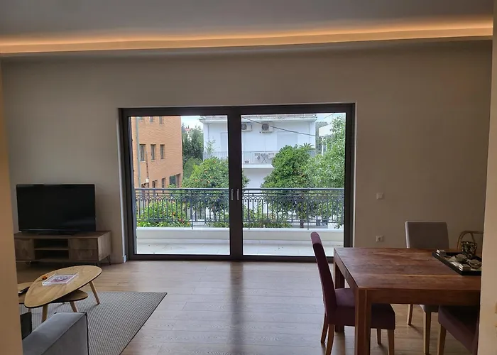 Modern Apartment Near Kifisias Ave