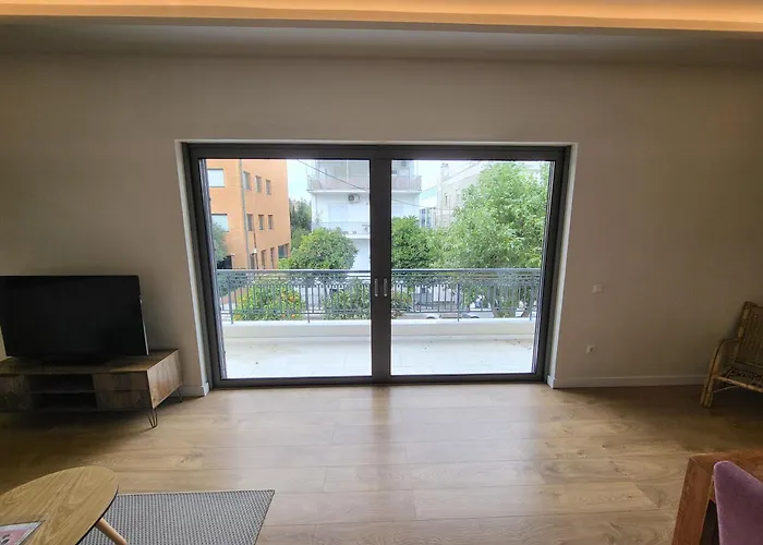 Modern Apartment Near Kifisias Ave