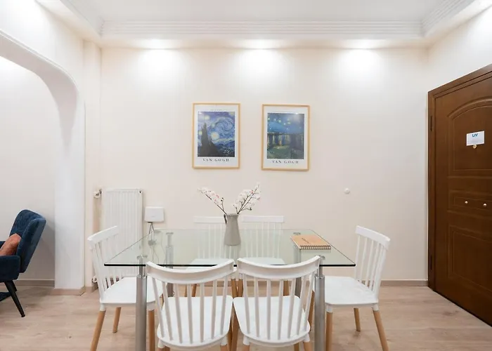 Liv - Vintage Acropolis Apartment